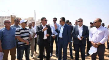 وزير الإسكان يزور الطرق والمحاور ومشروع الإسكان “ديارنا” في مدينة العاشر من رمضان