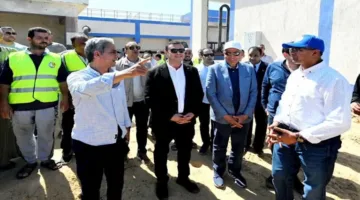 وزير الإسكان يزور محطتين لمياه صفانية ومعالجة الصرف الصحي في بلهاس