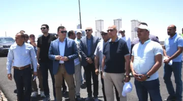وزير الإسكان يزور مشاريع مدينة العلمين الجديدة: جسر C19، المدينة التراثية، والمنطقة الساحلية