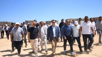 وزير الإسكان يزور مشروع بحيرات نيو مارينا والبنى التحتية في “مارينا الساحل الشمالي”