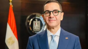 وزير الاستثمار يستلم تجديد شهادة “ISO” العالمية لنظام إدارة المؤسسات التدريبية