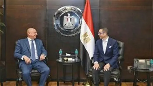 وزير الاستثمار يناقش مع مسؤولي أبل سبل الاستثمار في مصر.. التفاصيل الكاملة وزير الاستثمار يناقش مع مسؤولي أبل سبل الاستثمار في مصر.. التفاصيل الكاملة