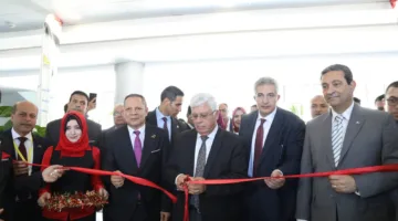 وزير التعليم العالي ومحافظ دمياط ورئيس جامعة دمياط يستعرضون مجموعة من المبادرات التعليمية الجديدة