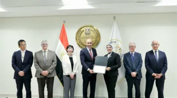 وزير التعليم ونائب رئيس “جايكا” يكرمان المجموعة الرابعة من مدربي فعاليات التوكاتسو.