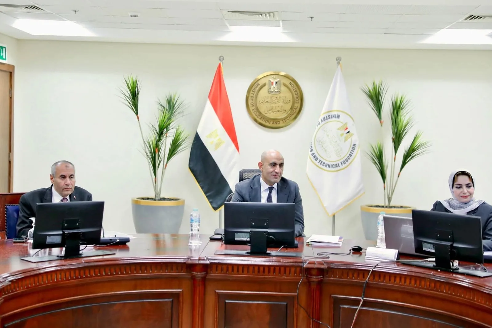 وزير التعليم يرأس اجتماع الهيئة الإدارية للمركز الوطني للبحوث التربوية والتنمية وزير التعليم يرأس اجتماع الهيئة الإدارية للمركز الوطني للبحوث التربوية والتنمية