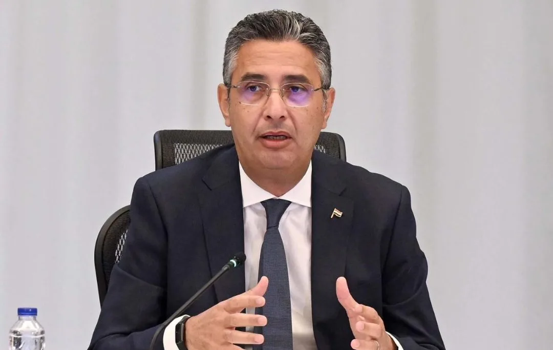 وزير التموين: توافر مخزون استراتيجي كافٍ من المواد الغذائية ولا مبررات لزيادة الأسعار. وزير التموين: توافر مخزون استراتيجي كافٍ من المواد الغذائية ولا مبررات لزيادة الأسعار.