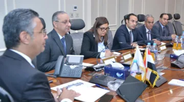 وزير التموين يجتمع برئيس الشعبة العامة للمخابز لمراجعة سير عمل نظام الخبز البلدي المدعوم