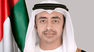 وزير الخارجية الإماراتي: نُشير إلى مخاطر التصرفات المتهورة التي قد تتجاوز حدود إيران وإسرائيل.