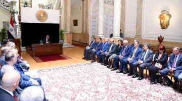 وزير الخارجية يجتمع بالسفراء المعينين للعمل في السفارات والبعثات المصرية بالخارج