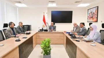 وزير الري: نحن بصدد إطلاق “نظام الترخيص الإلكتروني للمياه الجوفية” لتمكين المستفيدين من تقديم طلباتهم عبر الإنترنت.