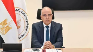 وزير الري يراقب جهود تأمين السواحل الشمالية لمصر