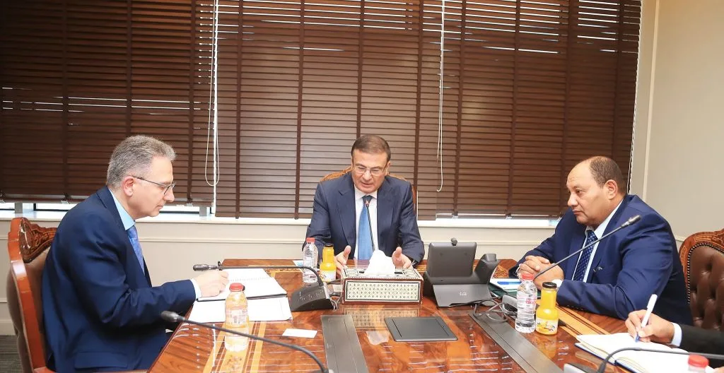 وزير الزراعة يناقش مع البنك الدولي سبل تعزيز التعاون لدعم التنمية الزراعية المستدامة