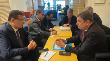 وزير الزراعة يناقش مع نظيره الإسباني سبل تعزيز الشراكة بين البلدين