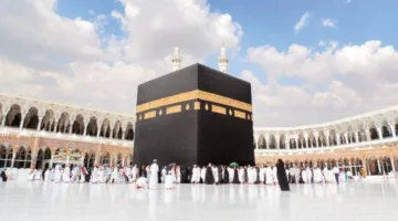 وزير السياحة يوافق على القواعد التنظيمية لتنفيذ رحلات العمرة