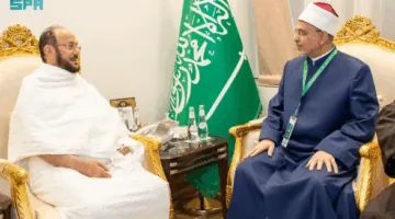 وزير الشؤون الإسلامية يلتقي برئيس جامعة الأزهر وعميد كلية الدراسات الإسلامية في مشعر منى