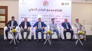 وزير الشباب والرياضة ومحافظ الإسكندرية يستعرضان تفاصيل المنافسة الدولية في لعبة البادل