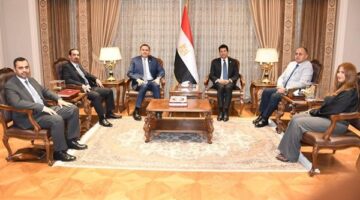 وزير الشباب والرياضة يرحب بسفير قطر في القاهرة