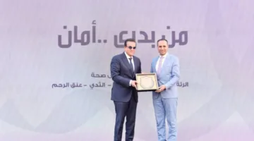 وزير الصحة والسكان يحتفي بوكيل صحة الشرقية بمناسبة حصول المحافظة على المركز الأول في مبادرة “من بدري أمان”
