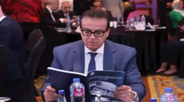 وزير الصحة يستلم تقريراً عن استراتيجية التأمين الصحي في الساحل الشمالي خلال فصل الصيف