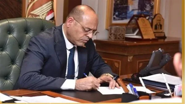 وزير العمل: توزيع 1,957,000 جنيه كتعويضات اجتماعية وحوادث وزير العمل: توزيع 1,957,000 جنيه كتعويضات اجتماعية وحوادث
