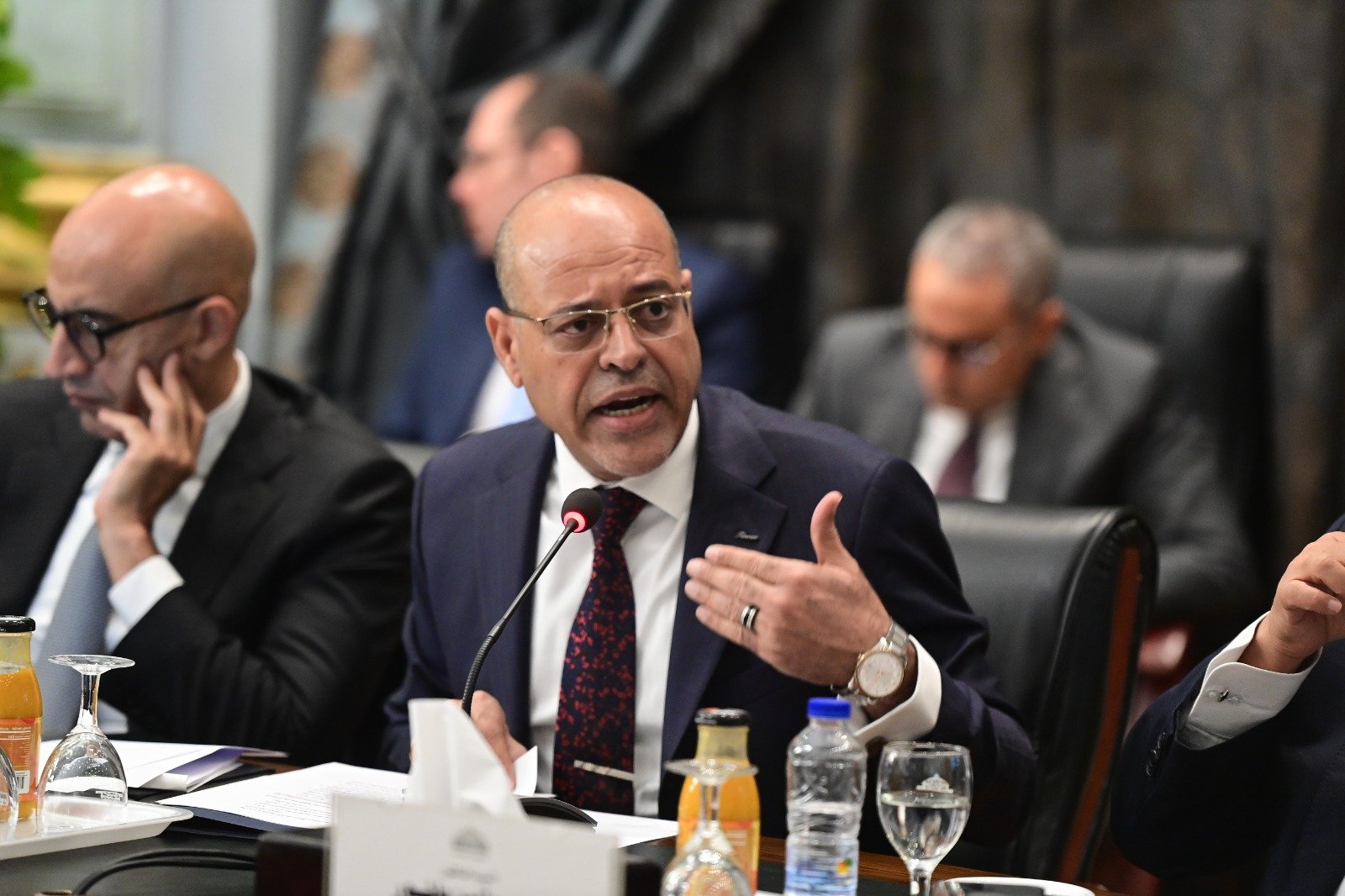 وزير العمل يأمر بالتحقيق في حادث سقوط مدخنة مصنع الطوب في الصف وزير العمل يأمر بالتحقيق في حادث سقوط مدخنة مصنع الطوب في الصف