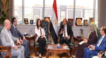 وزير العمل يناقش مع وفد “إبدأ لتنمية المشروعات” تطوير خمسة مراكز للتدريب المهني
