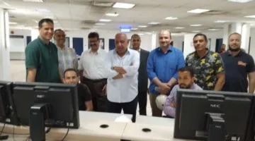 وزير الكهرباء يقوم بجولة في محطة توليد الطاقة الجديدة في أبو قير بالإسكندرية خلال ثالث أيام العيد