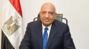 وزير الكهرباء يقوم بجولة ميدانية في مصانع “XD-إجيماك” بالسويس