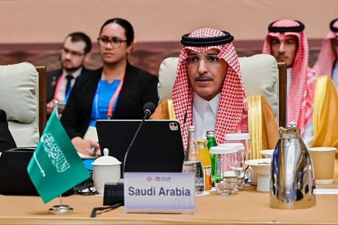 وزير المالية: المملكة تهدف إلى الوصول إلى الحياد الكربوني بحلول عام 2060 وزير المالية: المملكة تهدف إلى الوصول إلى الحياد الكربوني بحلول عام 2060