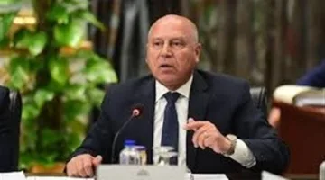 وزير النقل في موقع حادث طريق أشمون: لن نتخلى عن أحد.. والمسؤولون مستعدون للمحاسبة