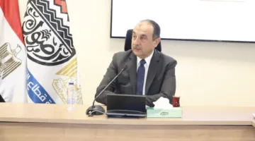وزير قطاع الأعمال يناقش مع رؤساء الشركات القابضة مشاريع التطوير والشراكة والاستثمار