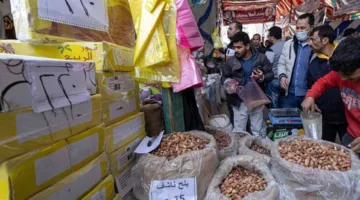 وزير مصري يُ reassure المواطنين: لدينا فائض من جميع السلع الأساسية