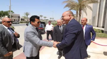 وزيرا العمل والشباب يناقشان سبل التعاون في مجال التوظيف والتدريب المهني