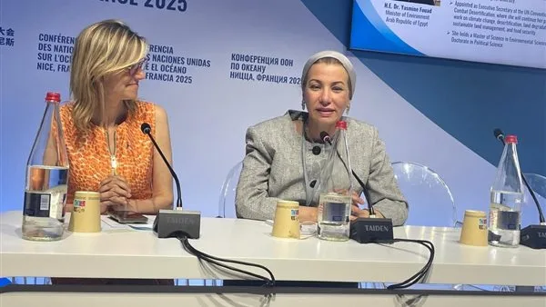 وزيرة البيئة: الاستدامة الطبيعية فكرة مصرية مبتكرة لمواجهة تأثيرات تغير المناخ وزيرة البيئة: الاستدامة الطبيعية فكرة مصرية مبتكرة لمواجهة تأثيرات تغير المناخ