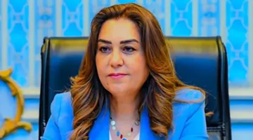 وزيرة التنمية المحلية تُهنئ رئيس الوزراء بمناسبة ذكرى ثورة 30 يونيو.