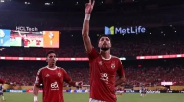 وسام أبو علي يسجل هاتريك.. التعادل 3-3 بين الأهلي وبورتو في الدقيقة 55