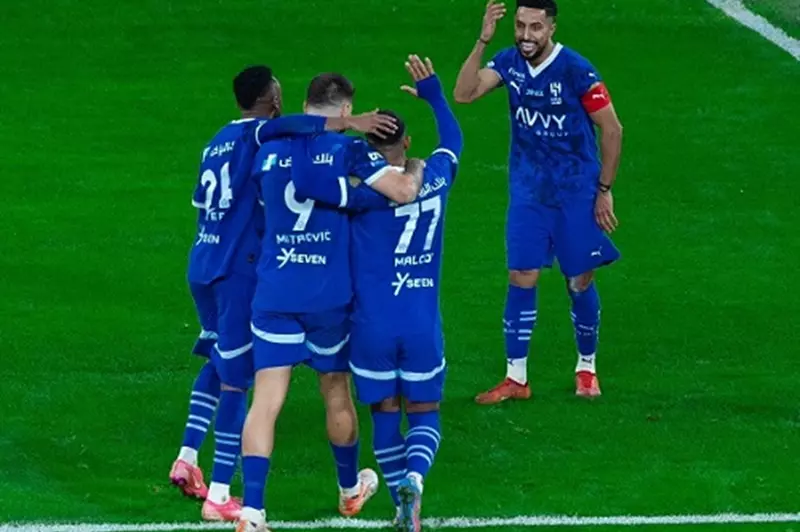 وسط اهتمام إنجليزي.. ميلان يضع عينه على مهاجم الهلال السعودي