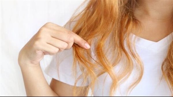 وصفة طبيعية لاستعادة جمال الشعر المكسّر وعلاجه وصفة طبيعية لاستعادة جمال الشعر المكسّر وعلاجه