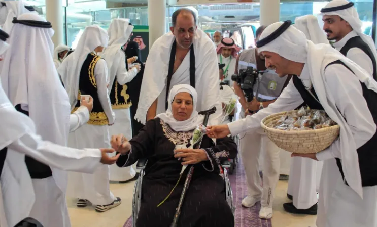 وصول الدفعة الأولى من ضيوف برنامج خادم الحرمين الشريفين من فلسطين وصول الدفعة الأولى من ضيوف برنامج خادم الحرمين الشريفين من فلسطين