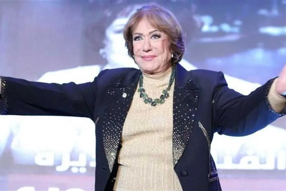 وصول جثة الفنانة الراحلة سميحة أيوب إلى مسجد الشرطة (بث مباشر) وصول جثة الفنانة الراحلة سميحة أيوب إلى مسجد الشرطة (بث مباشر)