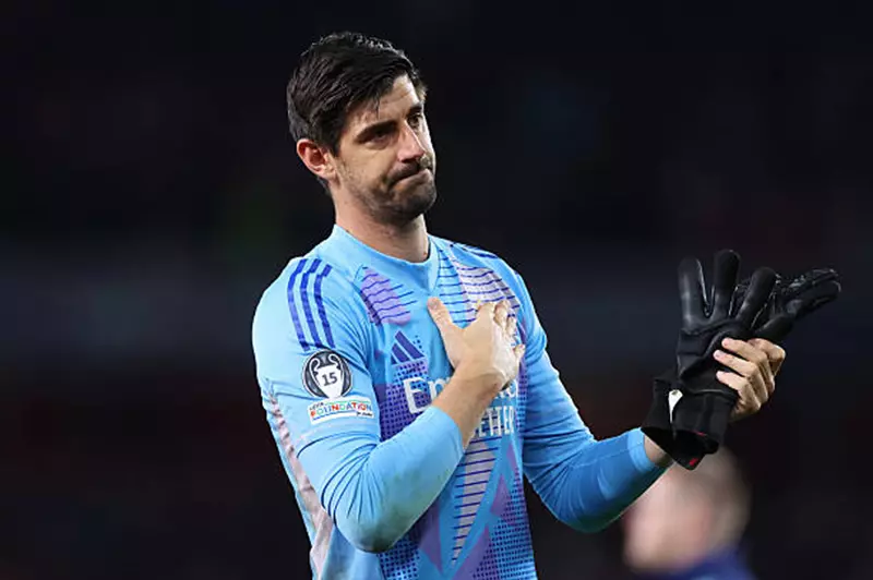 وضعه غير مؤكد”.. ريال مدريد يكشف عن إصابة كورتوا قبل بطولة كأس العالم للأندية وضعه غير مؤكد”.. ريال مدريد يكشف عن إصابة كورتوا قبل بطولة كأس العالم للأندية