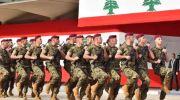 وطن بلا هوية: دولة الشعارات