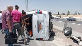 وفاة شخص وإصابة 8 آخرين جراء انقلاب حافلة صغيرة في الشرقية