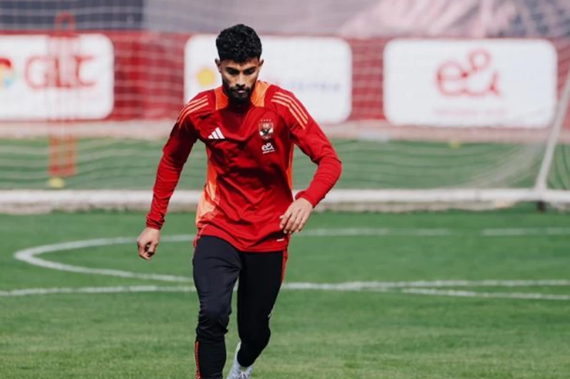 وكيل أحمد رضا لـ”يلا كورة”: الأهلي لم يقرر مستقبله بعد، وهناك عروض من الدوري الممتاز.