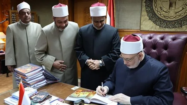 وكيل الأزهر يوافق على نتائج الدور الأول لشهادات القراءات لعام 2025 وكيل الأزهر يوافق على نتائج الدور الأول لشهادات القراءات لعام 2025