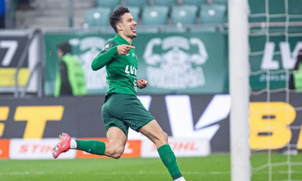 وكيل الحملاوي لـ”في الجول”: سأعتبر الزمالك الأولوية إذا لم يتواصل الأهلي معي مباشرة وكيل الحملاوي لـ”في الجول”: سأعتبر الزمالك الأولوية إذا لم يتواصل الأهلي معي مباشرة