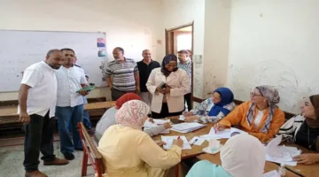 وكيل تعليم البحر الأحمر يؤكد على ضرورة الدقة في تصحيح امتحانات الشهادة الإعدادية