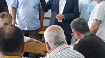 وكيل وزارة التعليم بكفر الشيخ يوجه بضرورة الدقة في تصحيح أوراق امتحانات الشهادة الإعدادية