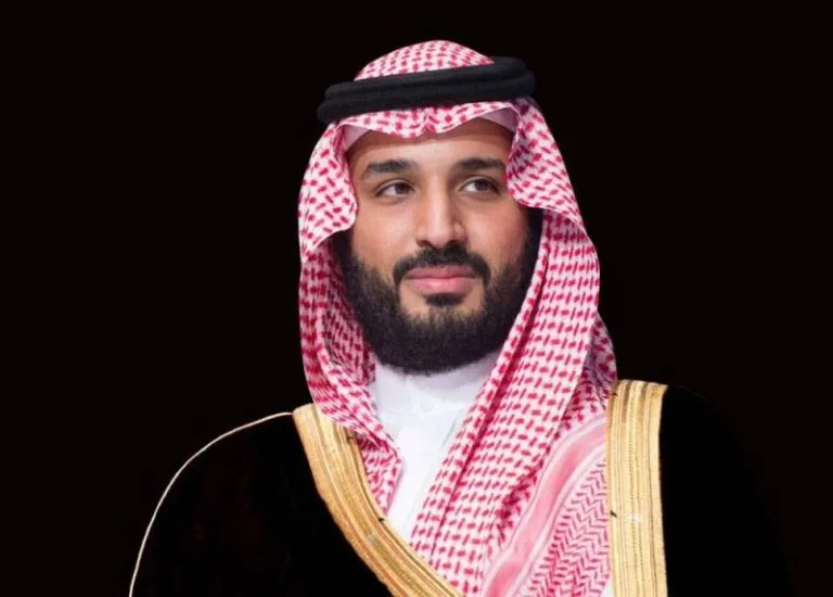 ولي العهد يجري مكالمة هاتفية مع رئيس وزراء اليونان