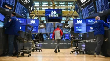 وول ستريت تبدأ تداولاتها بارتفاع بفضل نتائج إيجابية لشركة ميكرون